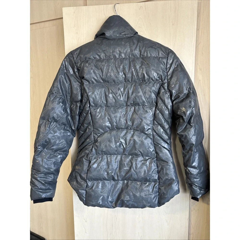 Athleta Women's Small Camo Iridescent Gray Outbound Parka Puffer jacket Full Zip